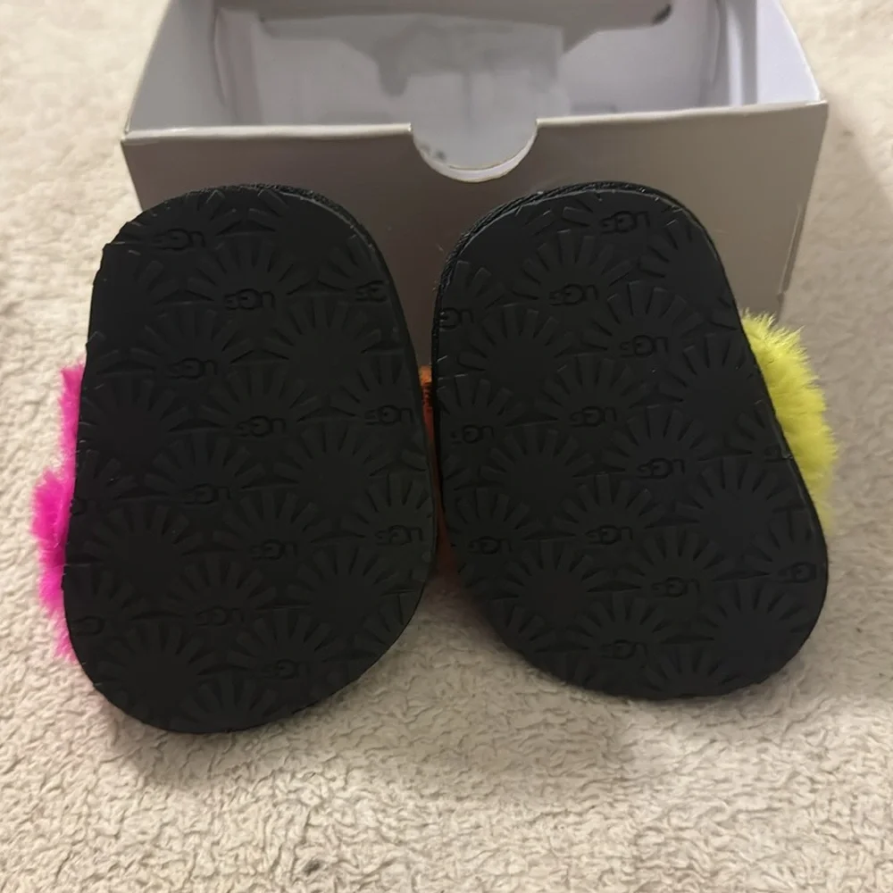 NEW!! Infant Girls UGG Fluff Yeah Party Spots Slippers Size 0/1